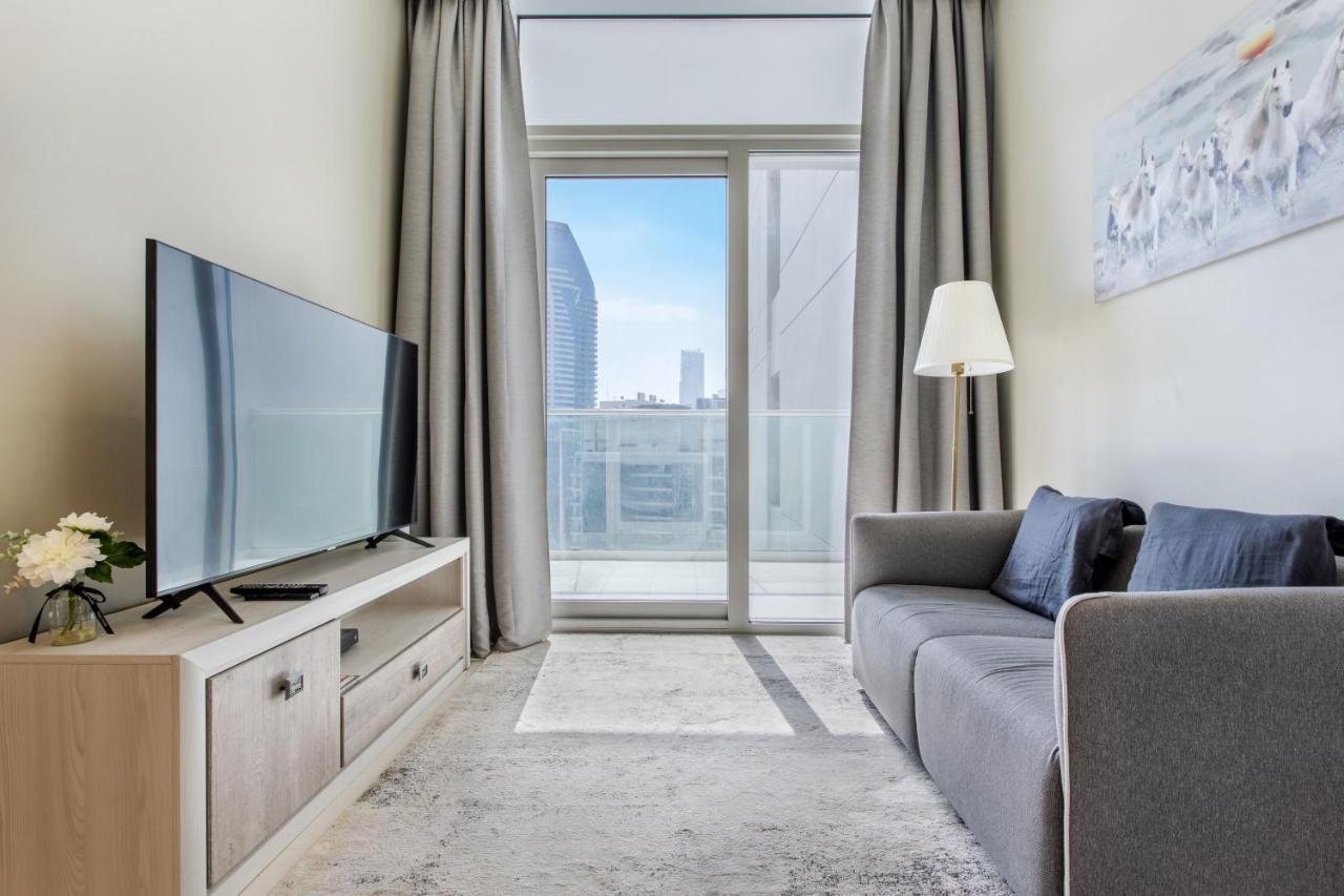 Reva Residences - One Bedroom Apartment By The S Holiday Homes ดูไบ ภายนอก รูปภาพ